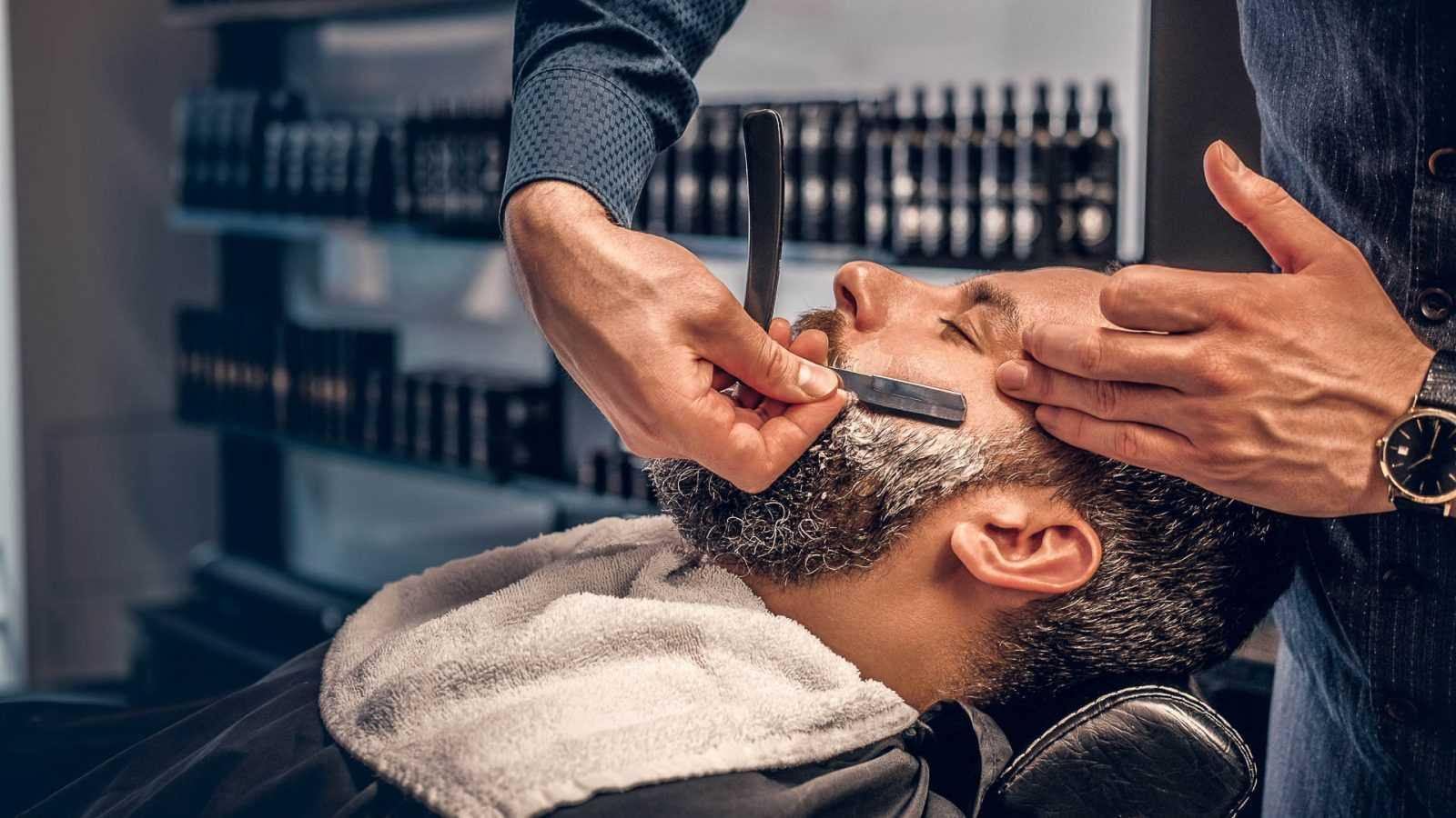 Experience Timeless Elegance: Premium Straight Razor Shaving